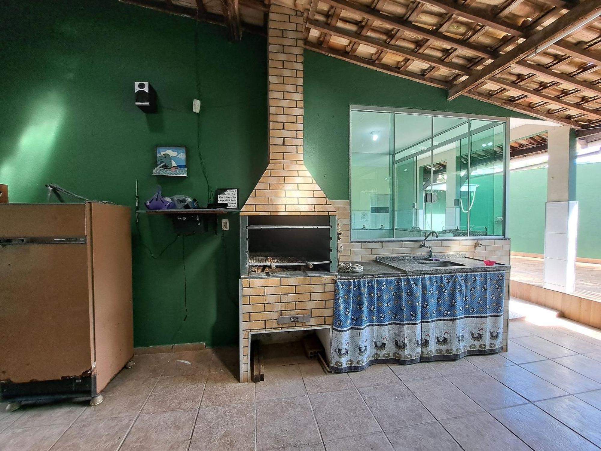 Linda Casa 4 Qts Churrasqueira Prainha Mambucaba Araquari Exteriör bild